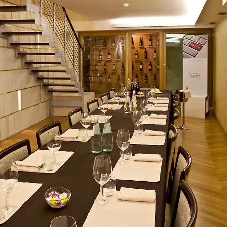 Ξενοδοχείο Breaking Business Mosciano SantʼAngelo