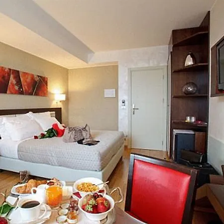 Ξενοδοχείο Breaking Business Mosciano SantʼAngelo