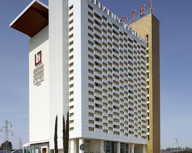 Breaking Business Hotell Mosciano SantʼAngelo