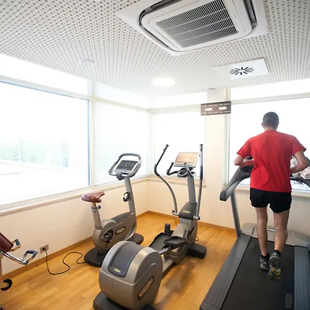 מלון Breaking Business