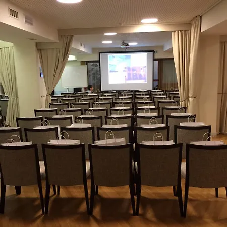 酒店 冲刺商务酒店