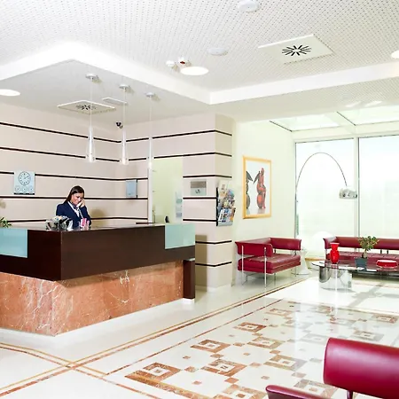 מלון Breaking Business