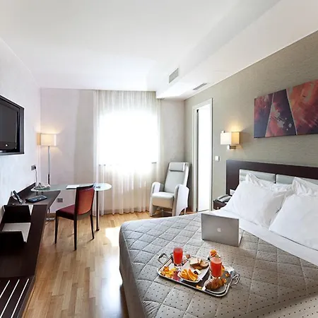 Breaking Business Hotel Mosciano Sant'Angelo