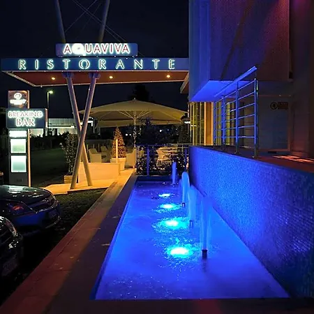 Hotel Breaking Business 4*