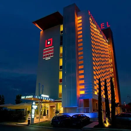 Hotel Breaking Business