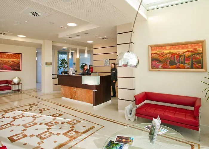 Breaking Business 4* Mosciano SantʼAngelo