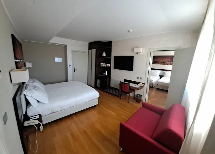 Breaking Business 4* Mosciano SantʼAngelo