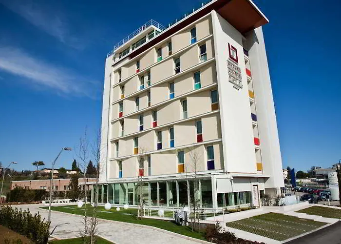 Breaking Business Hotel Mosciano SantʼAngelo