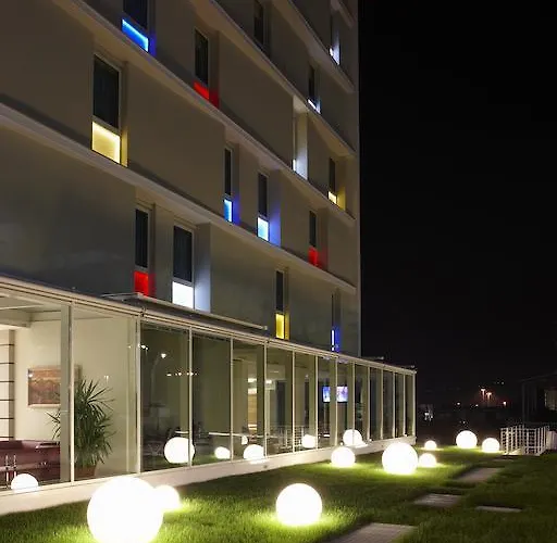 Breaking Business Hotel Mosciano SantʼAngelo