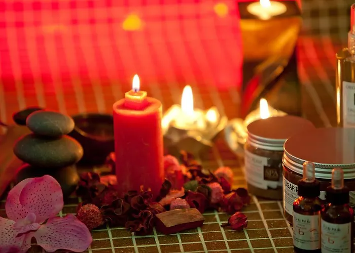 Hotel Breaking Business